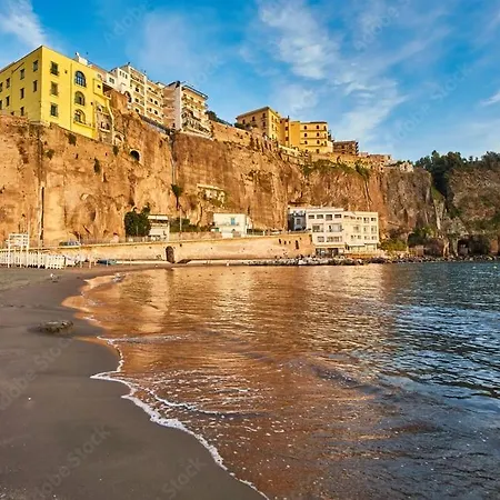 Sorrento Gem House